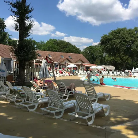 Mobilhome Familial 6 A 7 P 3 Chambres 42 M2 Saint Brevin Les Pierres Couchees Exterior photo