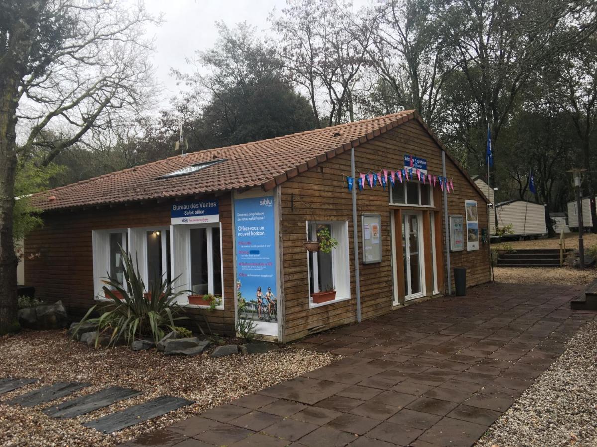 Mobilhome Familial 6 A 7 P 3 42 M2 Brevin Les Pierres Couchees Campingplatz Saint-Brévin-les-Pins