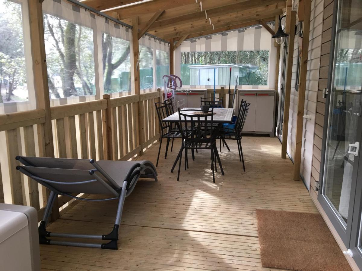 Mobilhome Familial 6 A 7 P 3 42 M2 Brevin Les Pierres Couchees Campingplatz Saint-Brévin-les-Pins